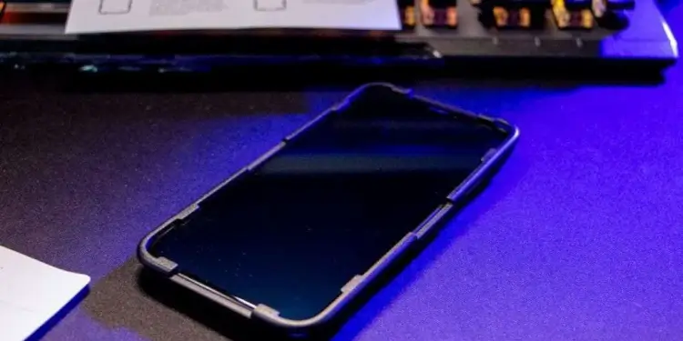 ZAGG InvisibleShield Glass + VisionGuard for iPhone XS - INSTALLED